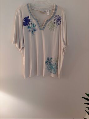 Cathy Daniels Cream Short Sleeve Top with Blue & Green Floral Embroidery